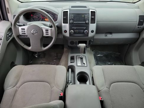 Used 2014 Nissan Frontier SV image 13