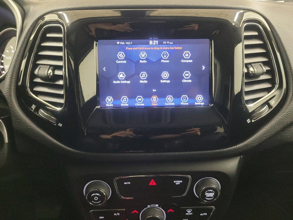 Used 2019 Jeep Compass Latitude FWD image 25