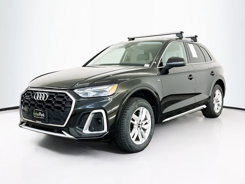 Used 2022 Audi Q5 2.0T Premium w/ Convenience Package image 3