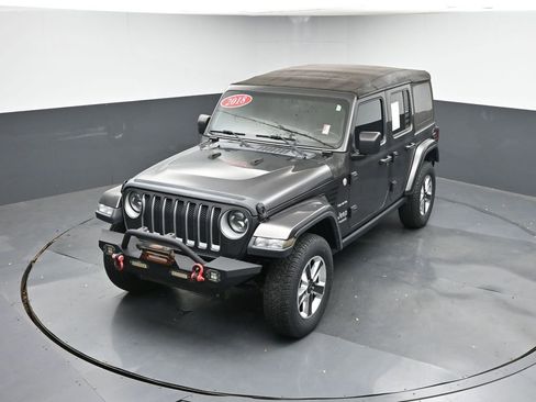Used 2018 Jeep Wrangler Unlimited Sahara image 35