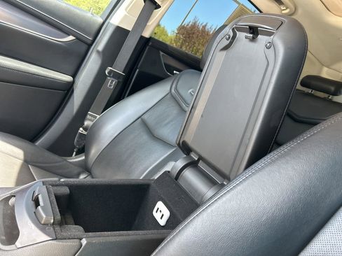 Used 2019 Cadillac XT5 Premium Luxury FWD image 41