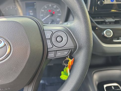 Used 2023 Toyota Corolla LE image 17