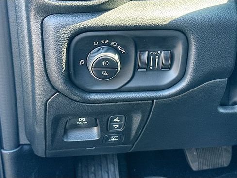 New 2026 RAM 1500 Big Horn AWD/4WD image 11