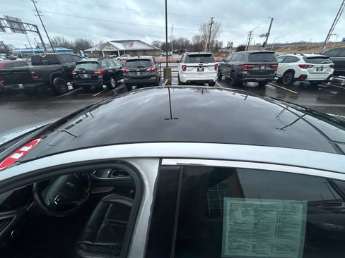 Used 2011 Lincoln MKX AWD w/ Sight & Sound Pkg image 10