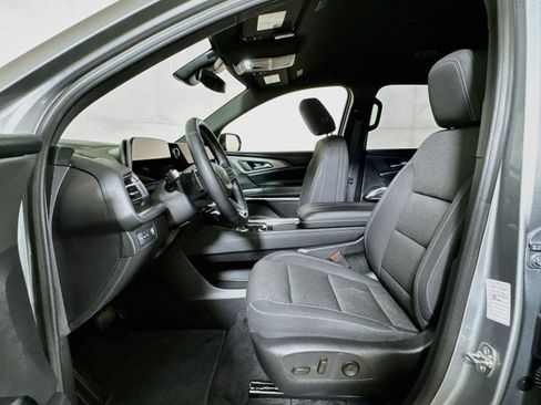 Certified 2026 Chevrolet Traverse LT FWD image 19