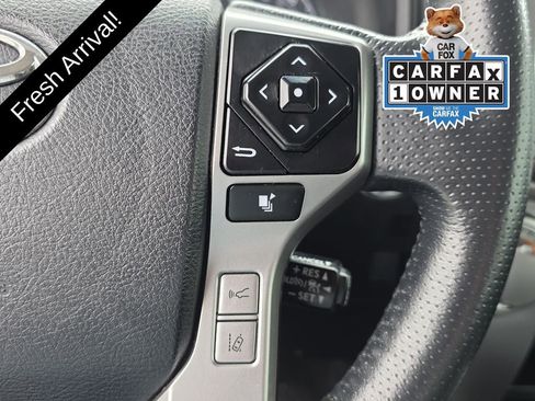Used 2024 Toyota 4Runner SR5 AWD/4WD image 26
