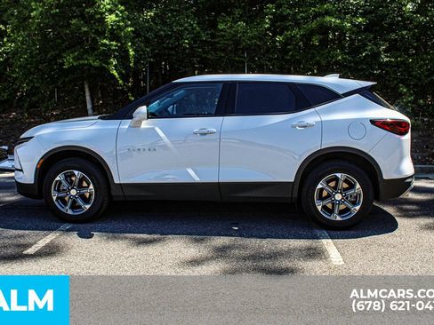 Used 2025 Chevrolet Blazer LT FWD image 7