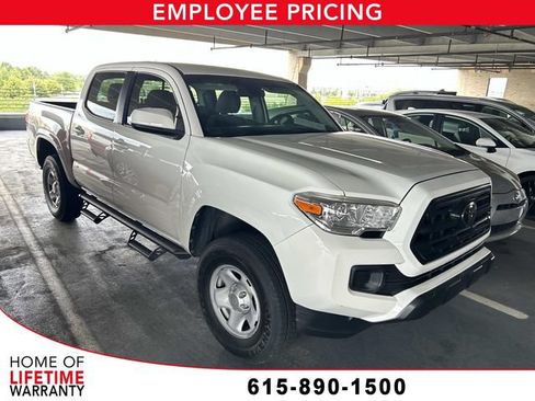 Used 2018 Toyota Tacoma SR w/ SR Convenience Package AWD/4WD image 1