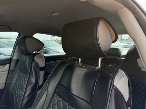 Used 2019 Honda Accord LX image 10