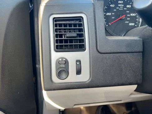 Used 2008 Chevrolet Equinox LTZ w/ Chrome Plus Package image 11