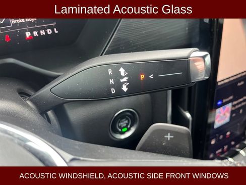 Used 2024 GMC Acadia Elevation w/ Luxury Package image 12