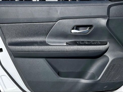 New 2026 Nissan Kicks SV image 10