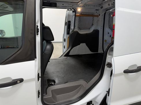 Used 2020 Ford Transit Connect XL image 10