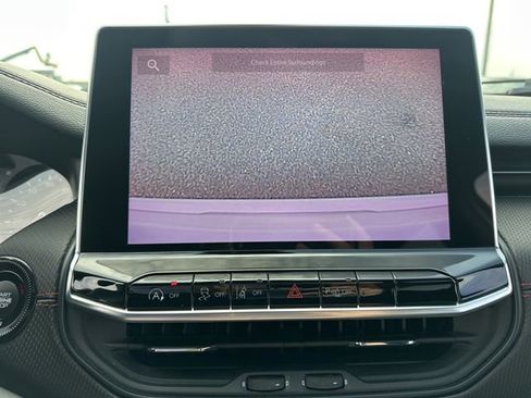 Used 2024 Jeep Compass Trailhawk image 44