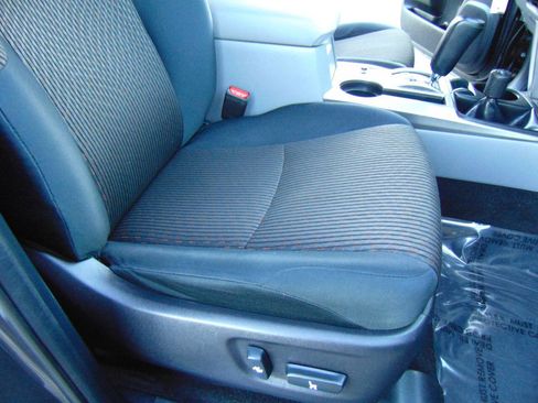 Used 2012 Toyota 4Runner SR5 image 15