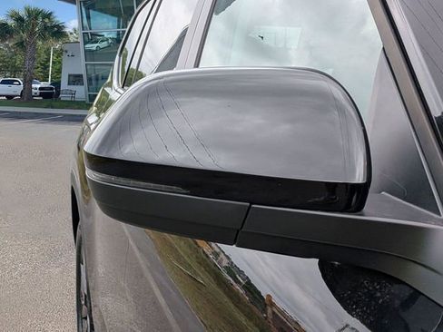 New 2026 Volkswagen Atlas SE FWD image 12