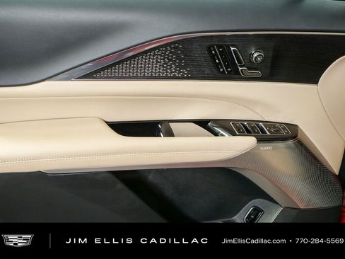 Used 2024 Cadillac Lyriq Sport w/ Nappa Leather Package AWD/4WD image 6