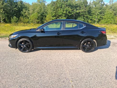 Certified 2023 Nissan Sentra SR w/ Midnight Edition Package FWD image 8