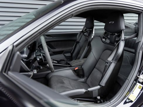 Certified 2024 Porsche 911 GT3 image 5