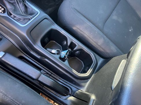 Used 2020 Jeep Gladiator Overland image 33