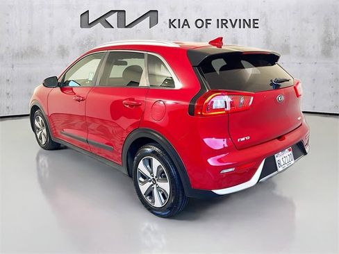 Used 2018 Kia Niro LX image 5