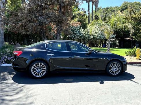 Used 2018 Maserati Ghibli image 4