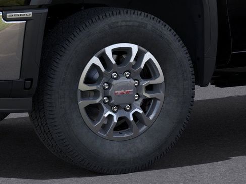 New 2025 GMC Sierra 3500 SLT image 9