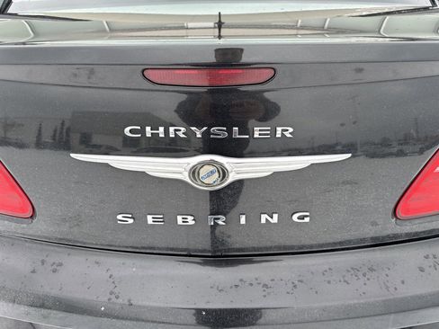 Used 2010 Chrysler Sebring Touring image 5
