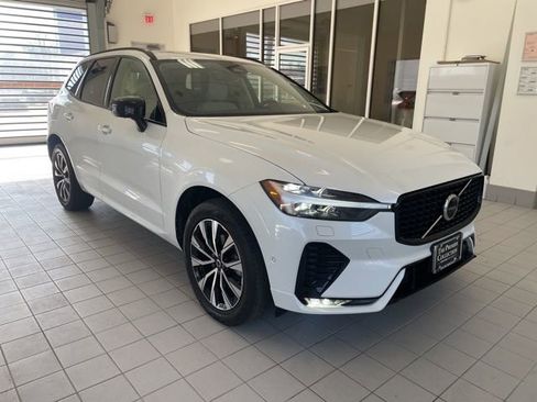 Certified 2023 Volvo XC60 B5 Plus w/ Climate Package image 5