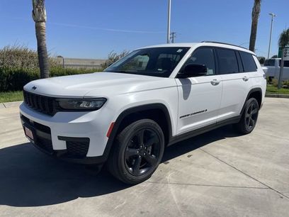 Used 2023 Jeep Grand Cherokee L Laredo