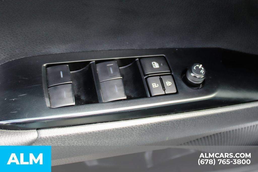 Used 2025 Toyota Camry LE FWD image 38