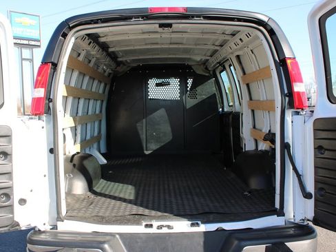 Used 2024 Chevrolet Express 2500 w/ Driver Convenience Package image 14