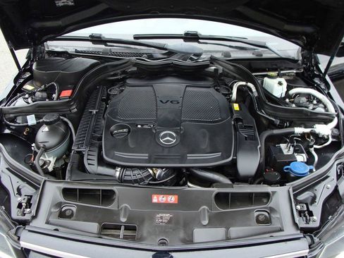 Used 2014 Mercedes-Benz C 300 4MATIC Sedan image 33