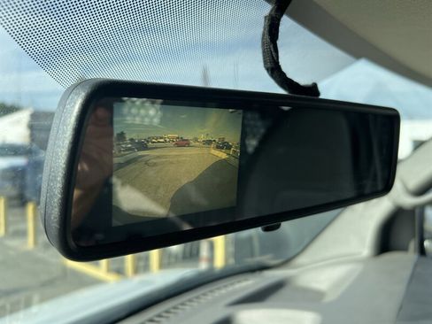 Used 2014 Chevrolet Express 2500 image 23