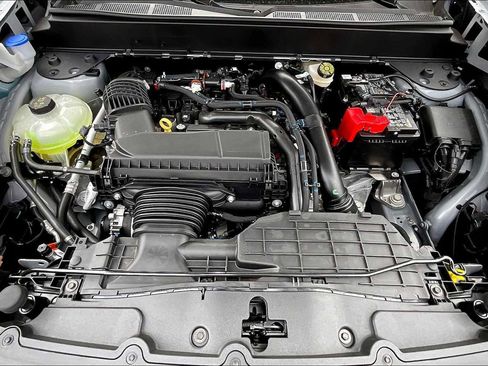 New 2025 Ford Maverick XLT w/ Equipment Group 302A image 15