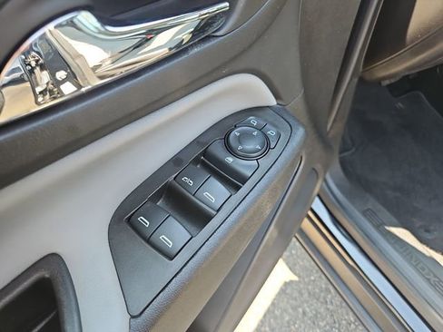 Used 2024 Chevrolet Equinox LS w/ LS Convenience Package FWD image 12