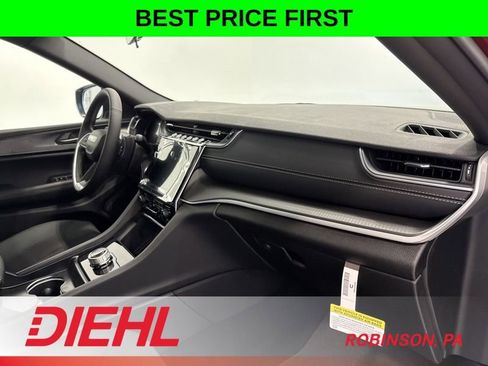 New 2026 Jeep Grand Cherokee L 4WD image 17