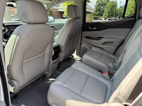 Used 2019 GMC Acadia SLT FWD image 13
