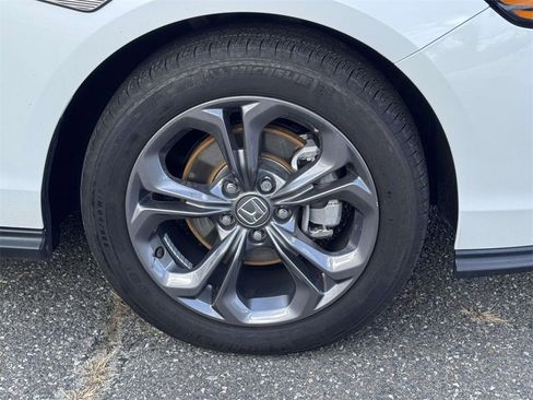 Certified 2023 Honda Accord EX image 6