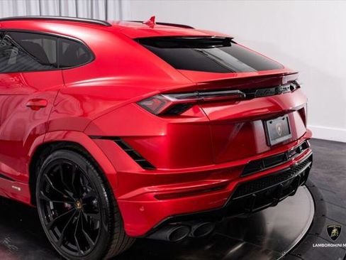 Used 2024 Lamborghini Urus S image 15