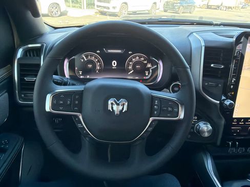 Used 2025 RAM 1500 Laramie w/ Night Edition image 35