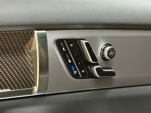 New 2026 Cadillac Vistiq Luxury image 23