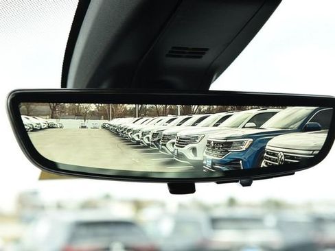 Used 2021 GMC Yukon Denali w/ Denali Premium Package image 20