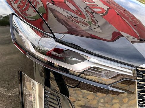 Used 2024 Cadillac XT6 Premium Luxury FWD image 30