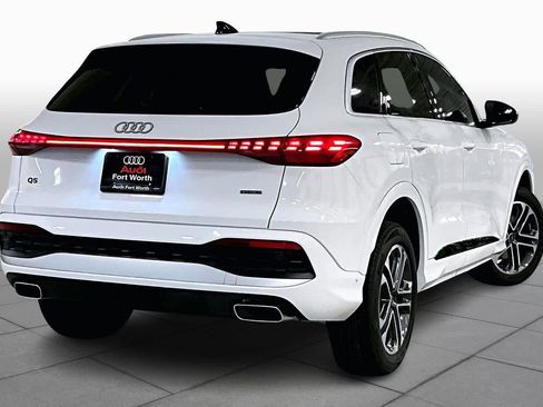 Used 2025 Audi Q5 Premium w/ Convenience Package image 13