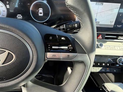 New 2026 Hyundai Elantra Limited image 18