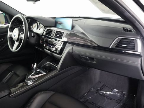 Used 2018 BMW M3 RWD image 9
