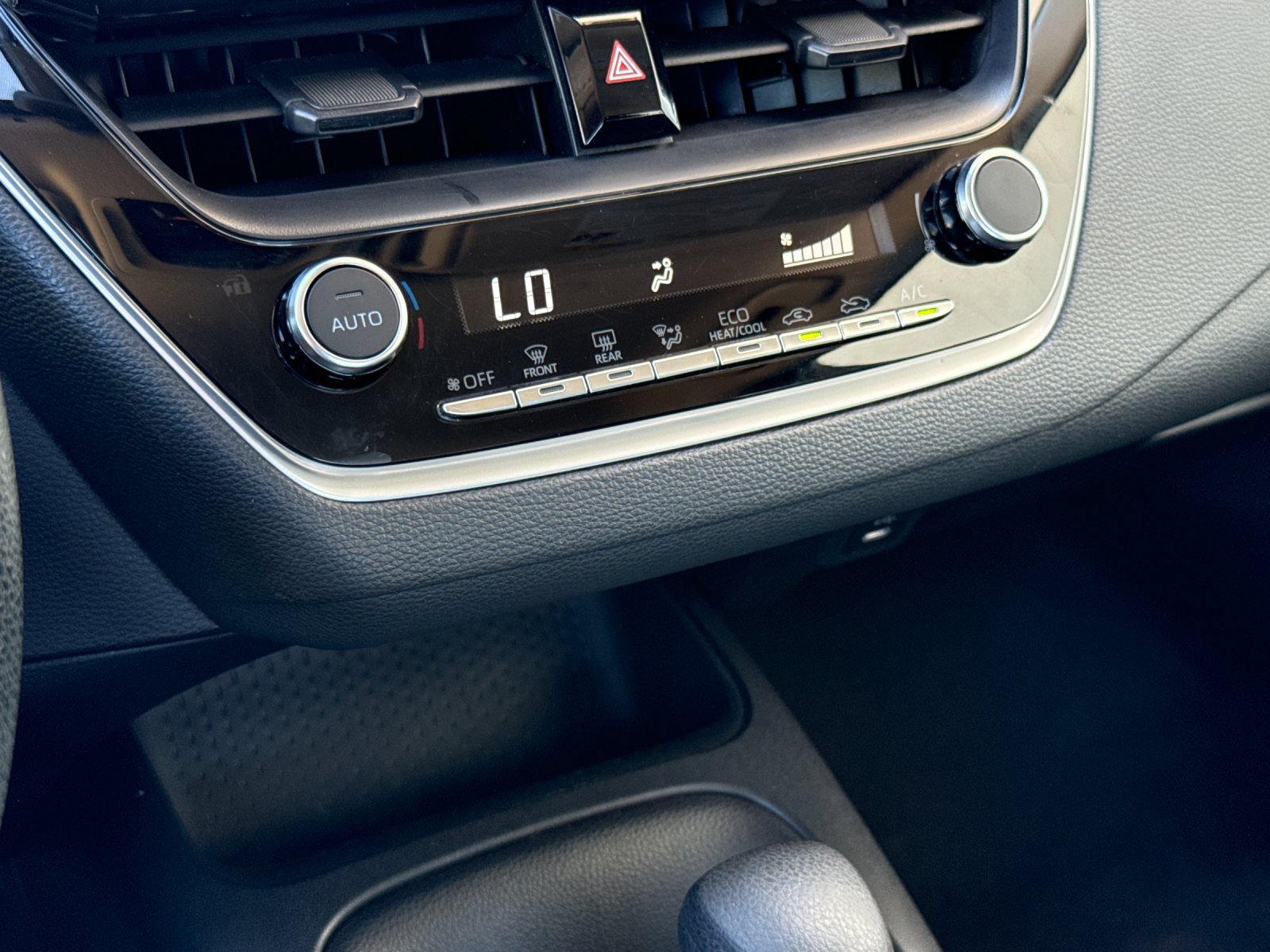 Certified 2025 Toyota Corolla LE FWD image 17