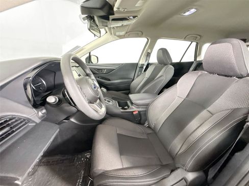 Used 2024 Subaru Outback AWD/4WD image 3
