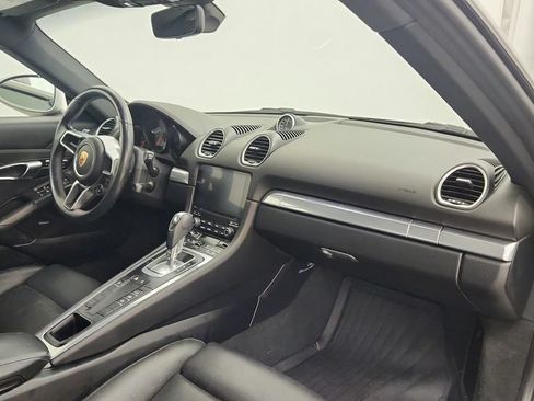Used 2019 Porsche 718 Cayman S RWD image 20